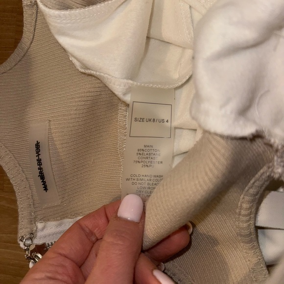 Manière De Voir Tan and White Zippered Top - Picture 7 of 9